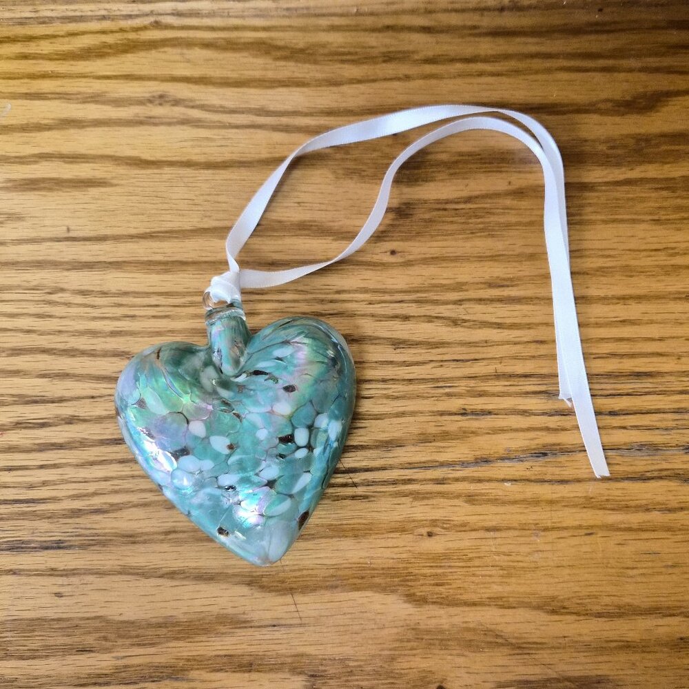 Vintage Murano Glass Friendship Heart Christmas Ornament – Mint Green Christmas